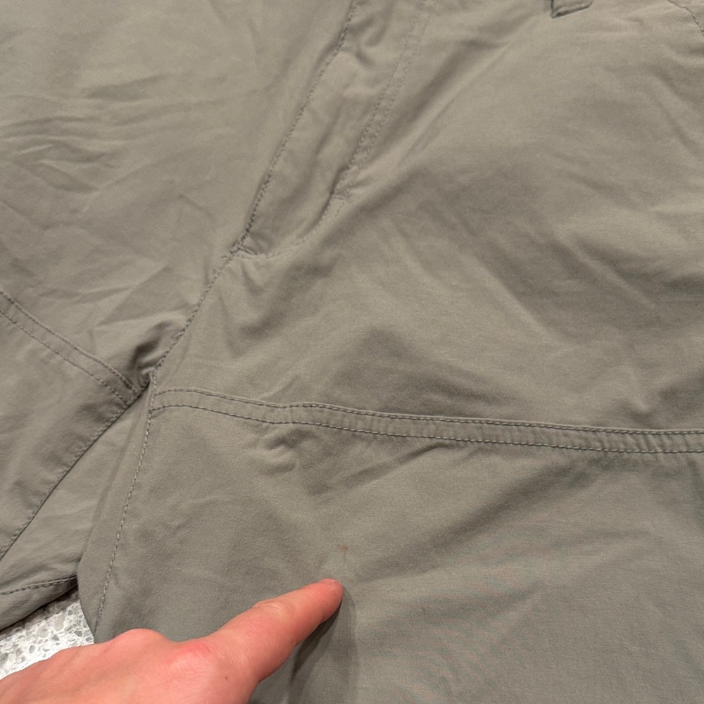 Eddie Bauer Workwear Men's Lightweight Stretch Shorts Gray Size 34x9 - Picture 4 of 10